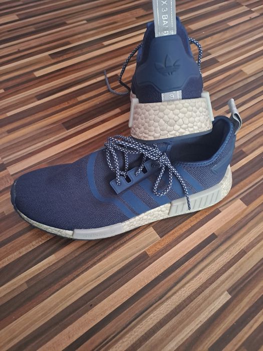 Vànd adidaši(adidas)nr44 noi