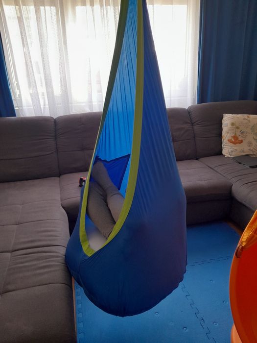 Hamac tip lacrima (cuib) suspendat