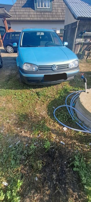 Vând golf 4 1.6 benzina