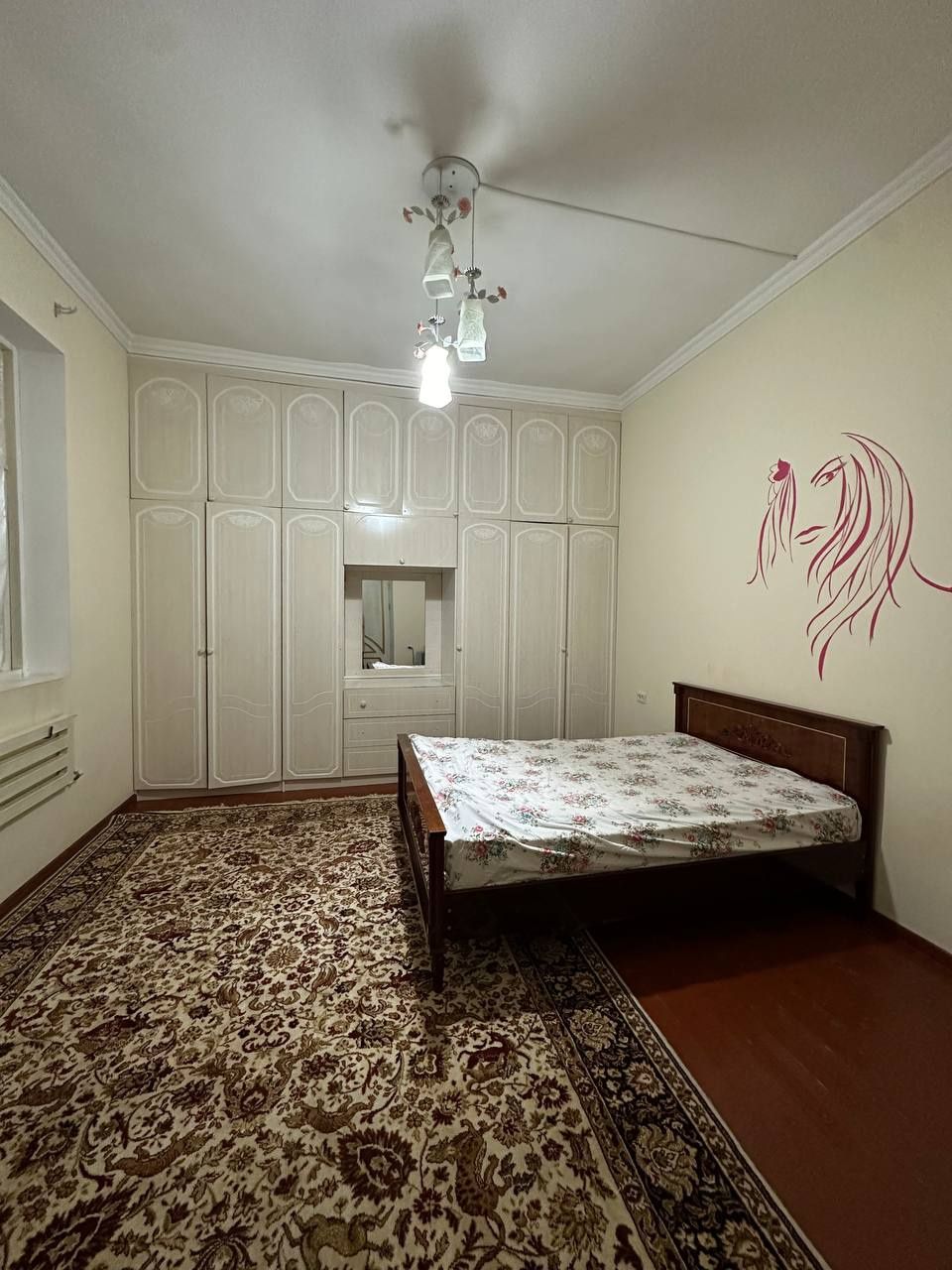 Продается, Айван, кухня, летная кухня, 3 спальня, 1 гостевая, 1 зал