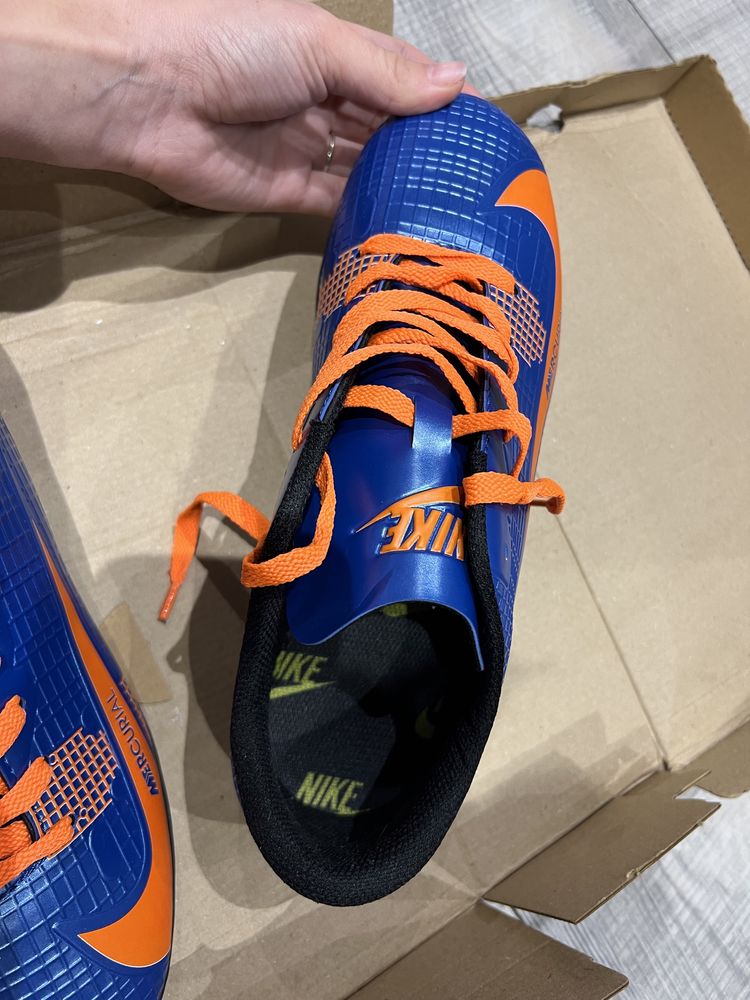 Футболни стойижки Nike