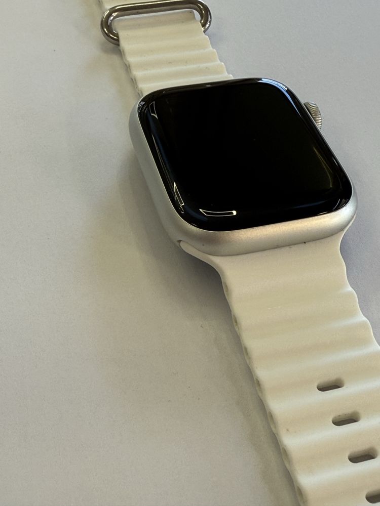 Apple Watch 9 45mm 95%