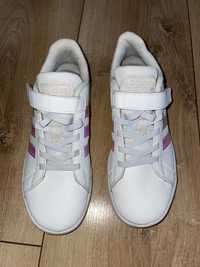 Adidasi ADIDAS marimea 33