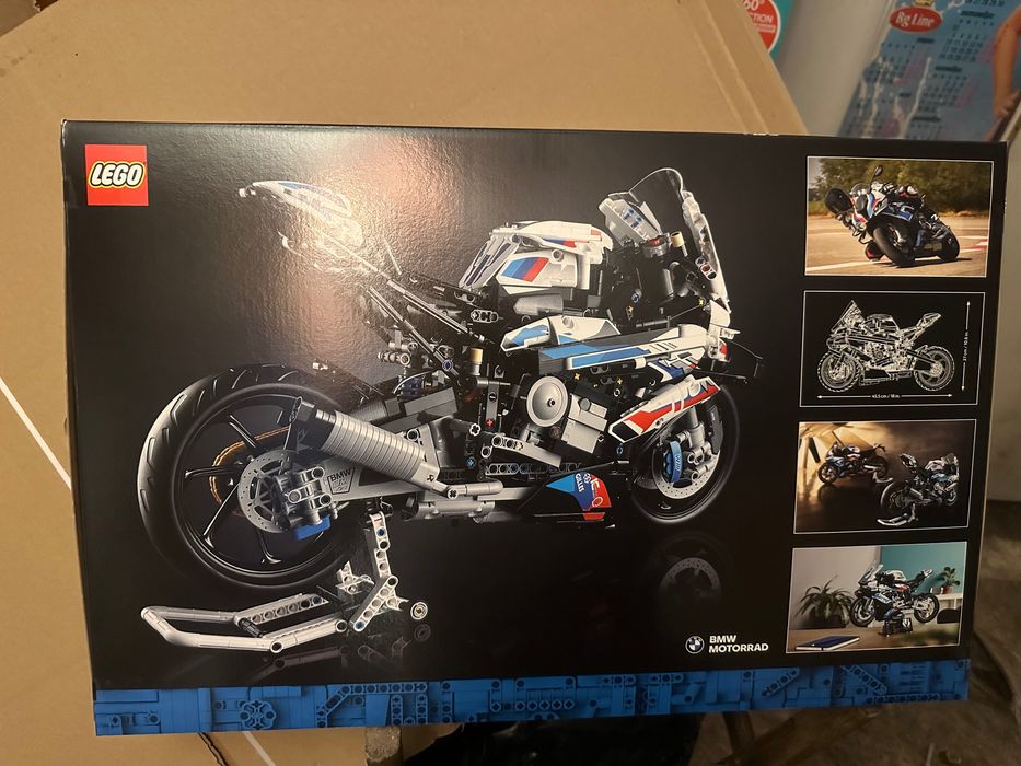 Игрален комплект LEGO® Technic 42130 - BMW M 1000 RR