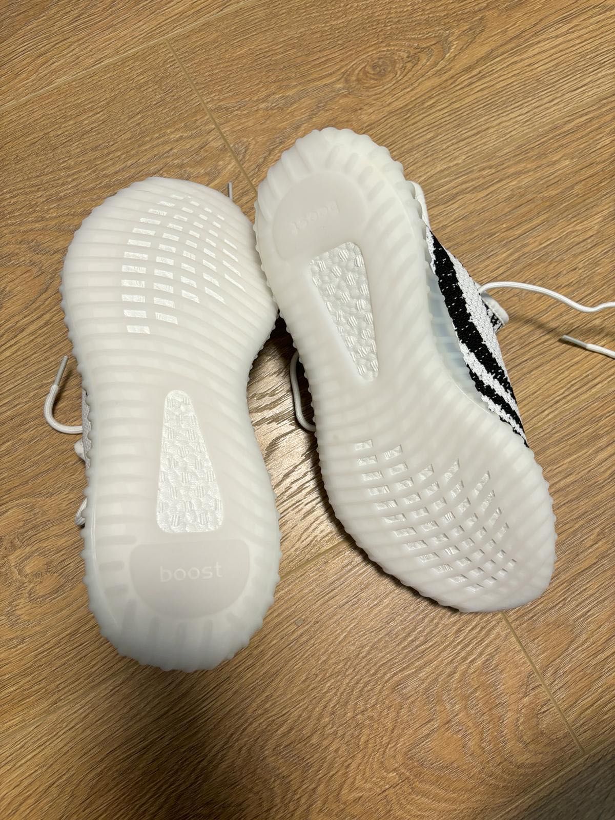 yeezy 350 zebra noi