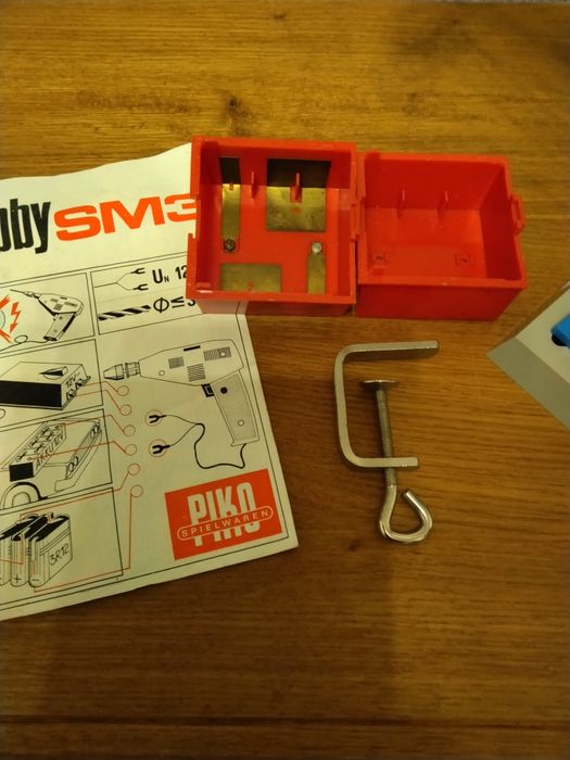 Продавам  детска играчка бормашина със стойка Piko hobby SM3 / 12 V
