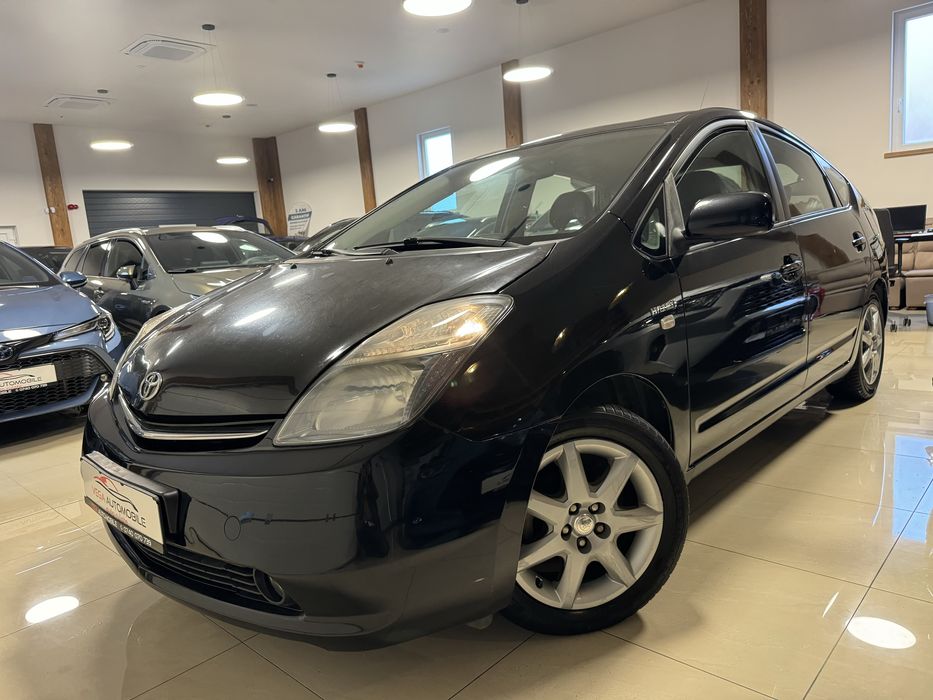 Toyota Prius 1,8 Hibrid Inmatriculata, Consum 4,5%, KM 299900km,