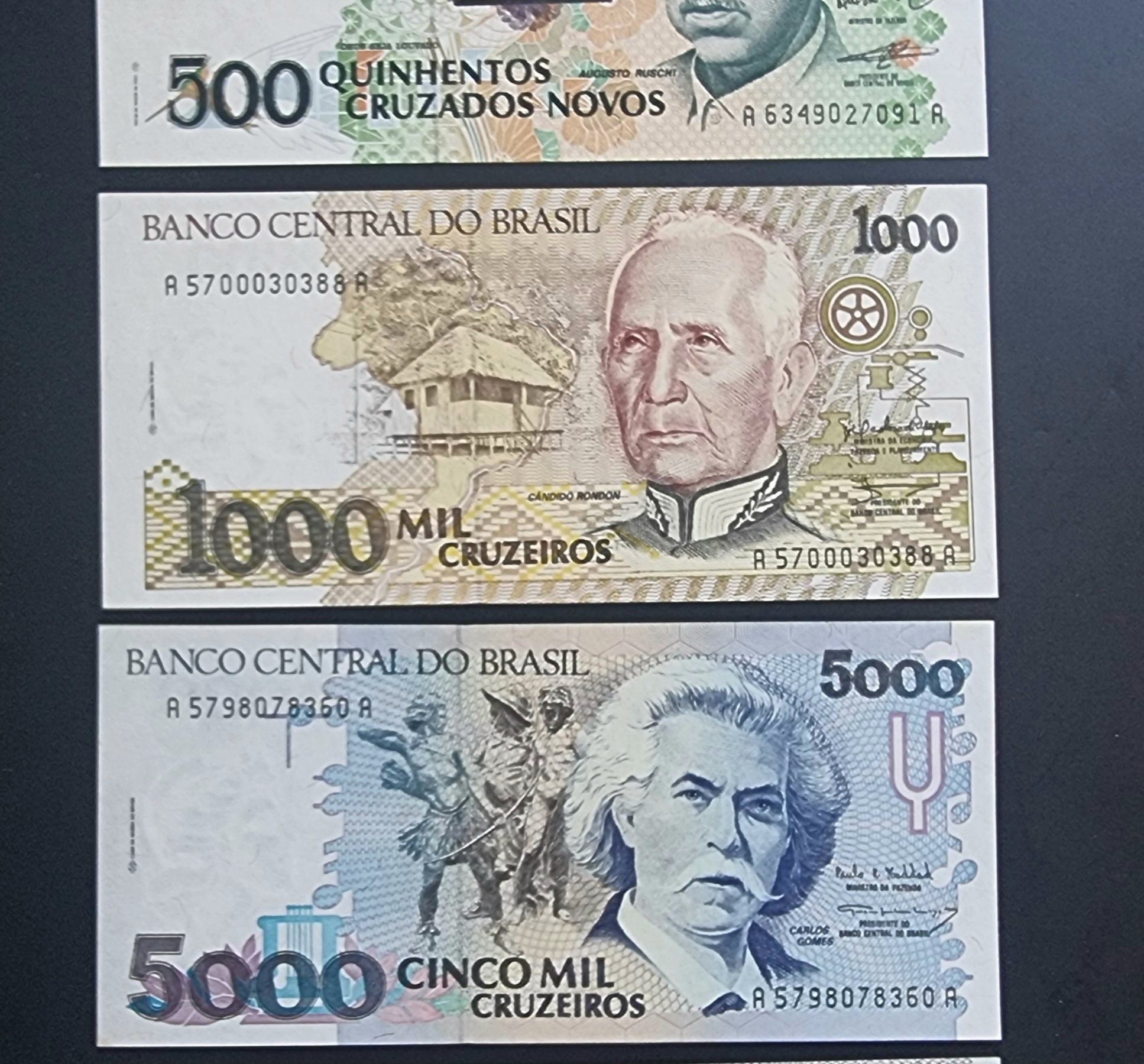Бразилия. 50,100,200,500,1000,5000 и 10 000 крузейро.

Бразилия.
50,10