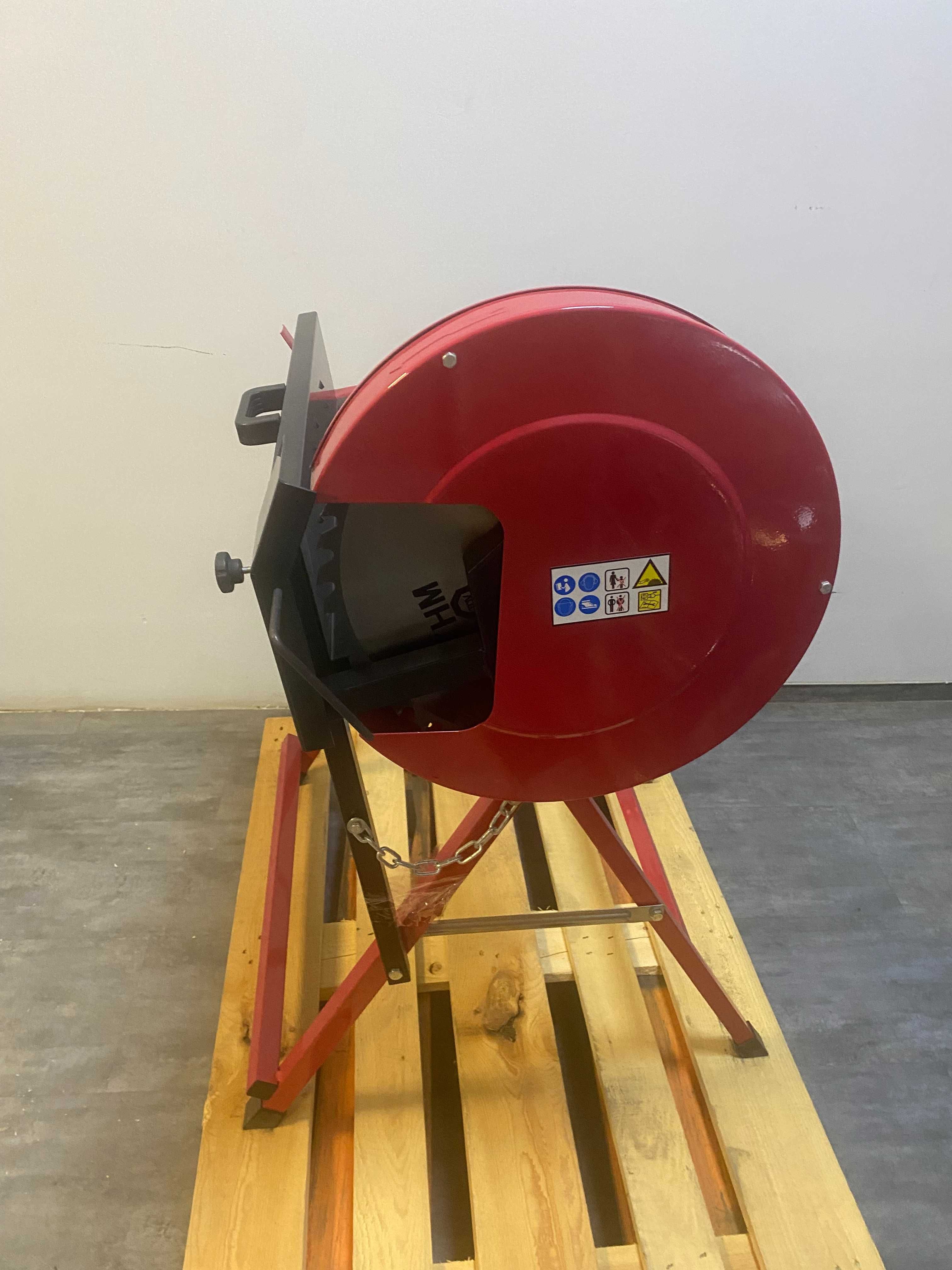 129940	Циркуляр за рязане на дърва до 130mm 2200W RD-LS01
