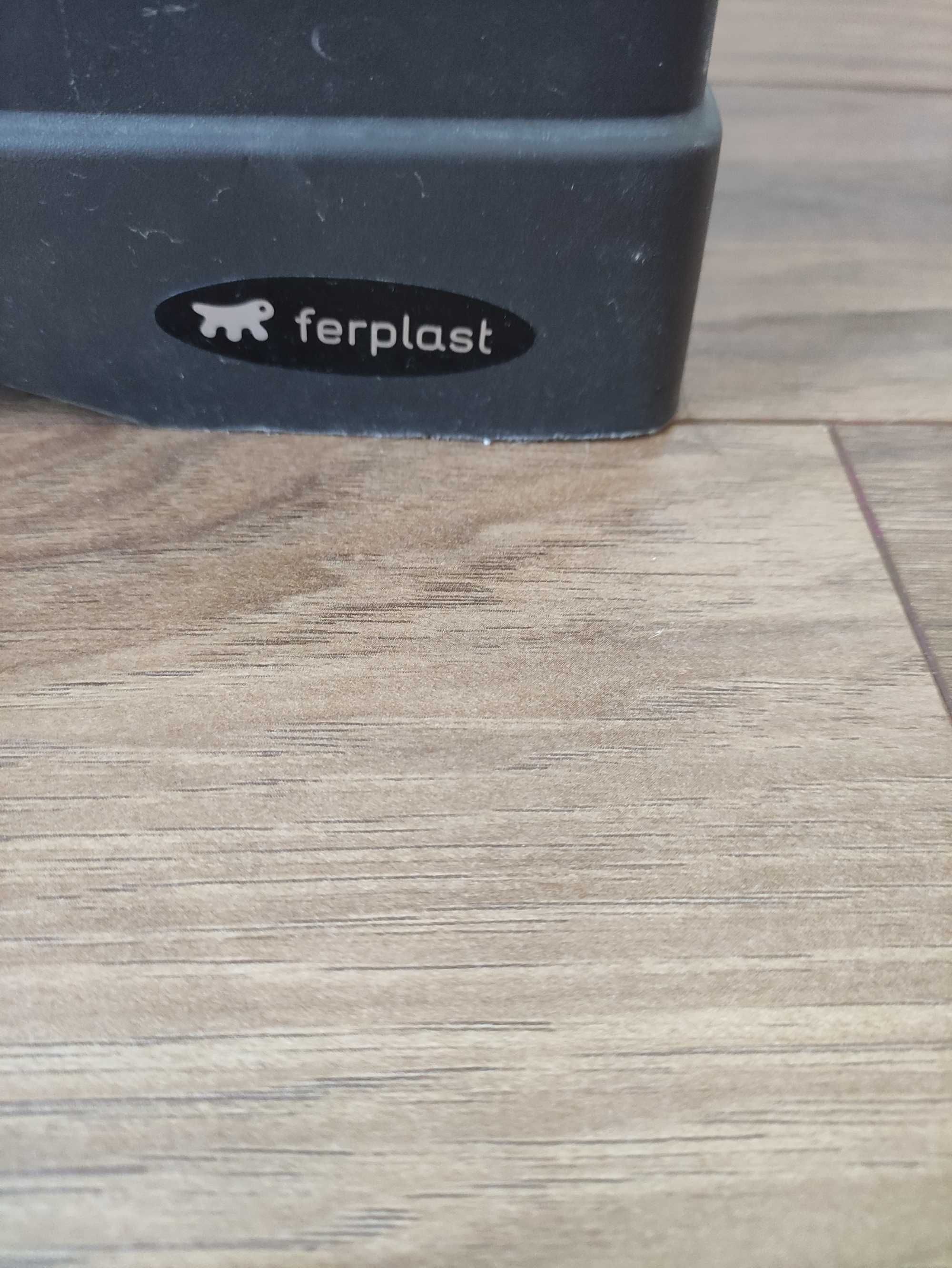 Ferplast - Dogvilla 70 - пластмасова къща за куче 73 / 59 / 53 cm