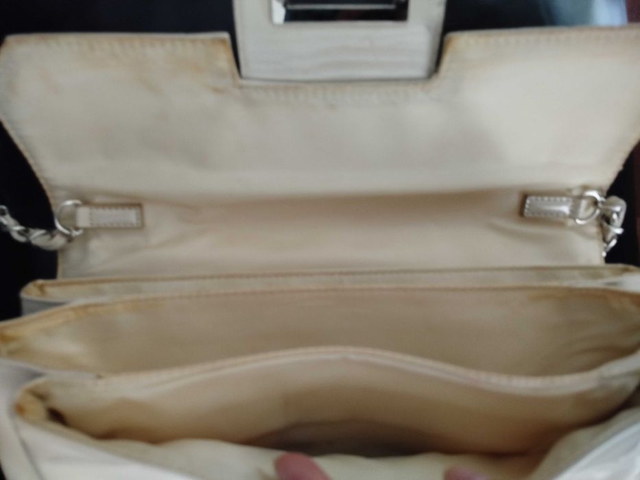 Чанта бежова с дръжка