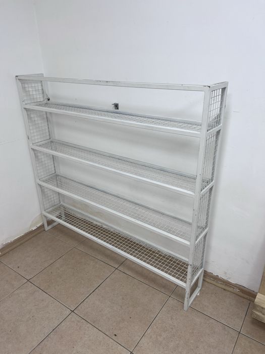 стелаж 1,5*1,5 в хорошем состоянии