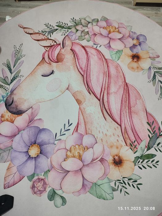 Продам ковер в детскую комнату