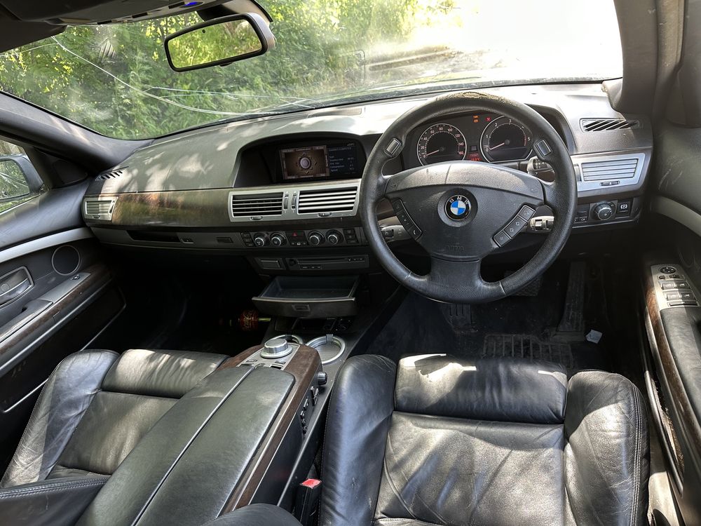 BMW 730D на части