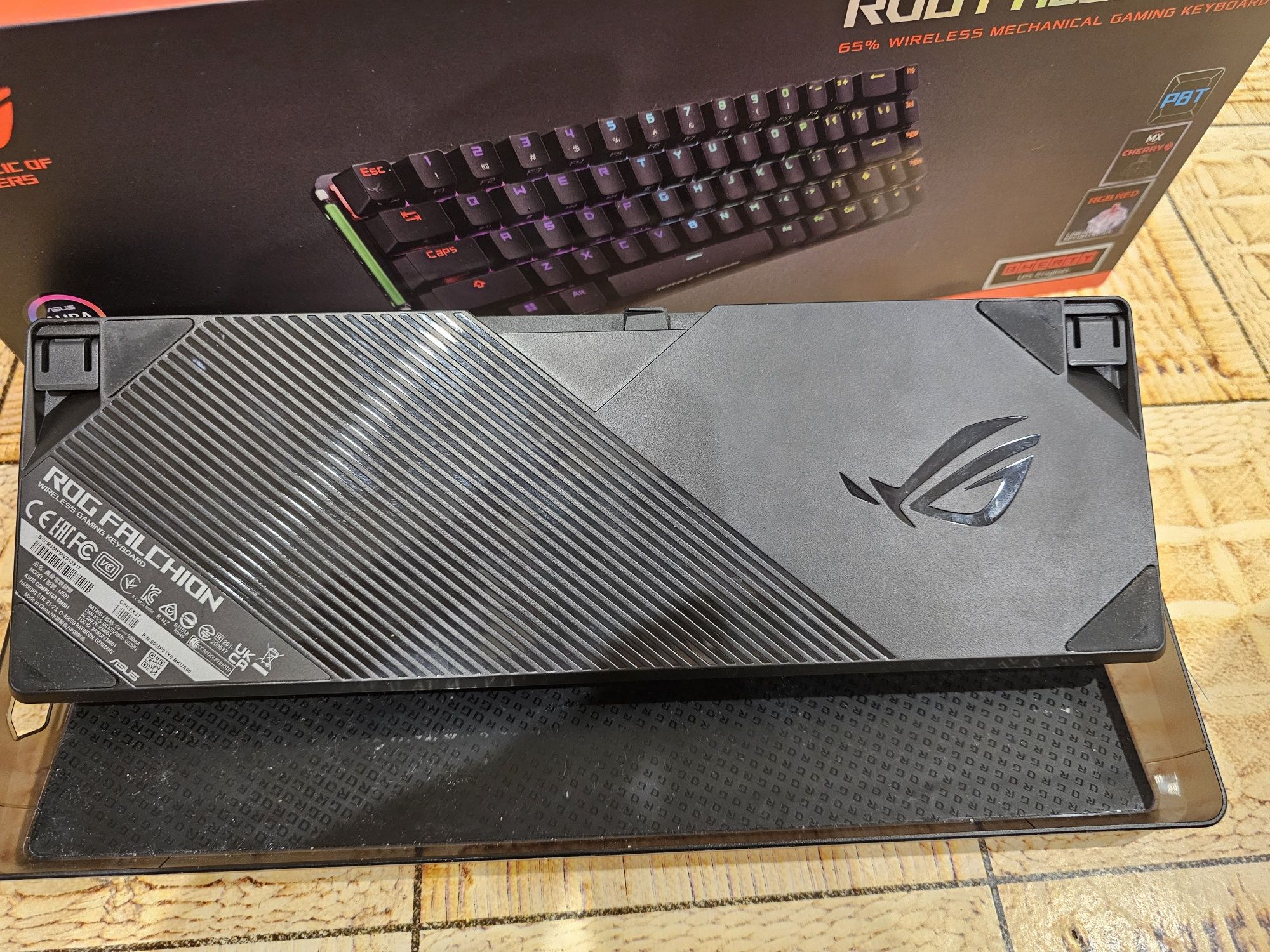ASUS ROG Falchion Cherry MX Red