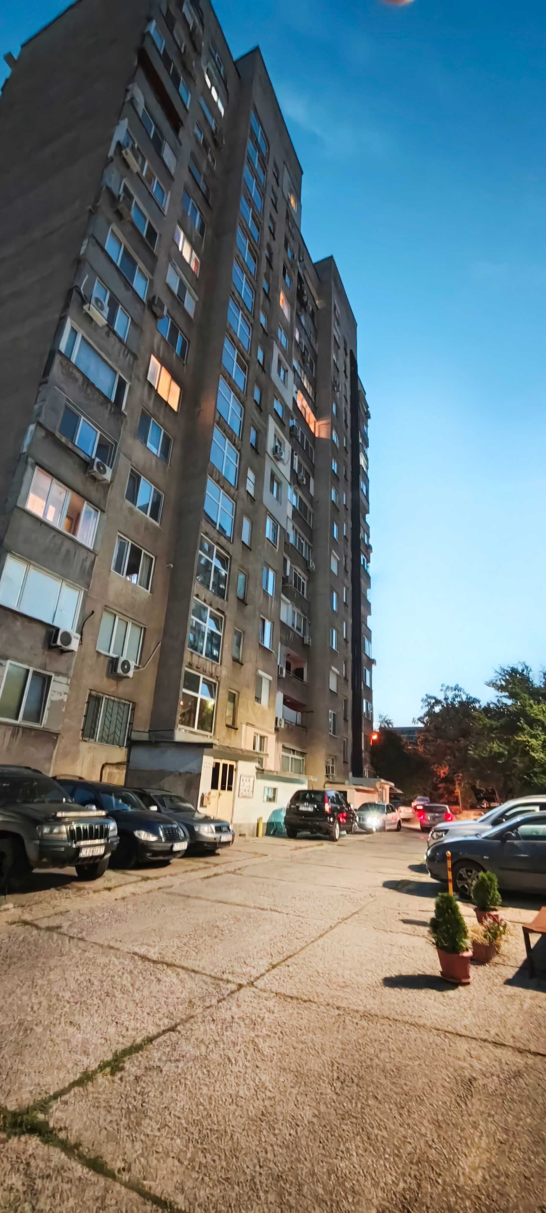 Тристаен апартамент в град Стара Загора