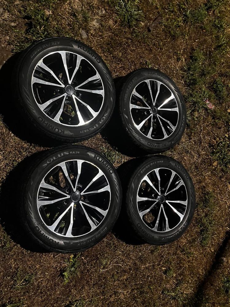 Kumho шина с диской 225/55 R17 97V