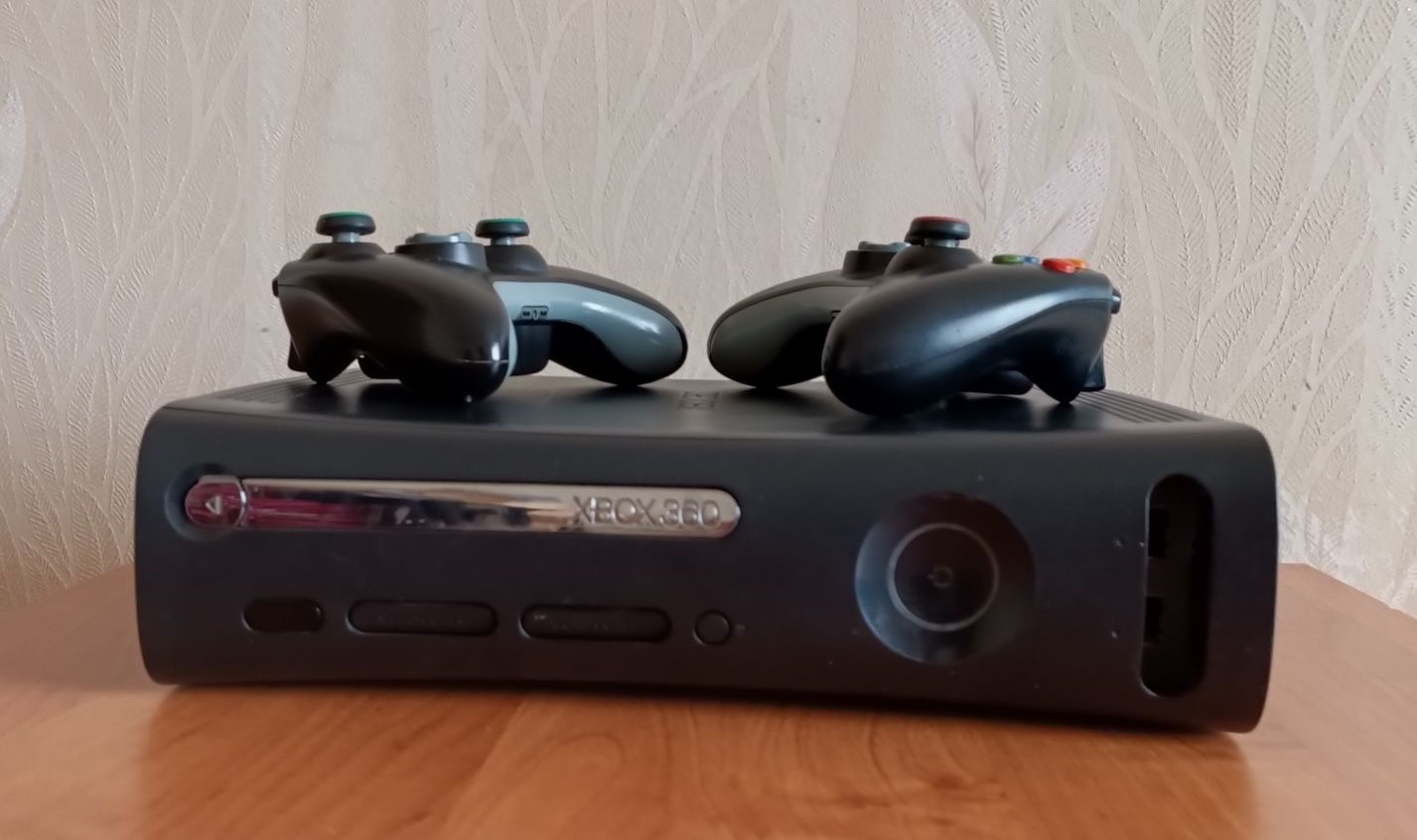 Консоль Xbox 360 прошитая