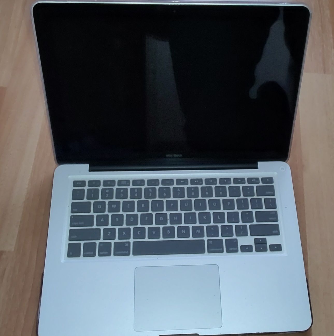 Macbook 13'' aluminiu late 2008, SSD 250GB, ram 6GB