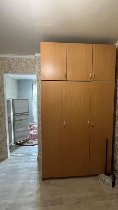 Продам шкаф трехдверный. Самовывоз.