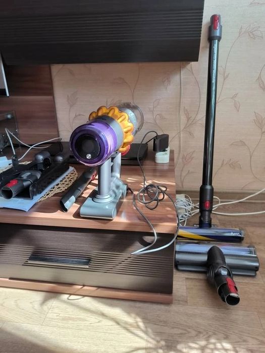 Пылесос Dyson V15 Detect Absolute! Лучшее качество для вашего дома!