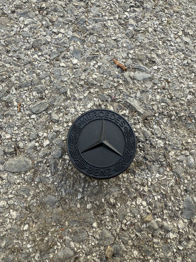 Емблеми за капак на Mercedes w204