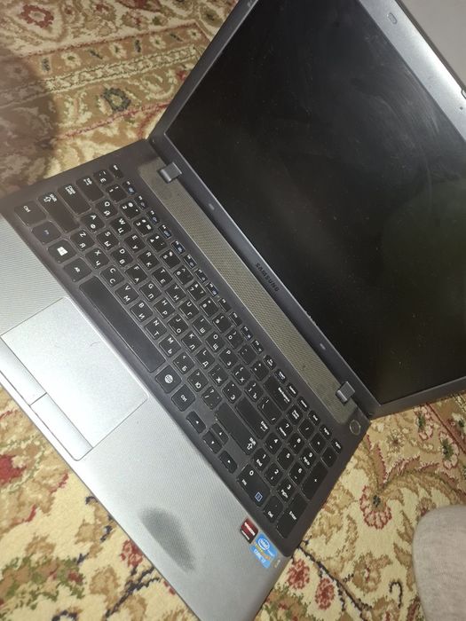 Ноутбук модель:NP350V5C