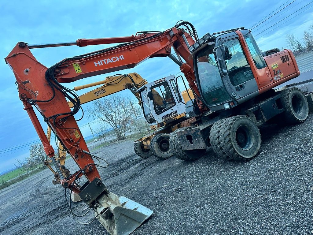 Excavator hitachi zx160w