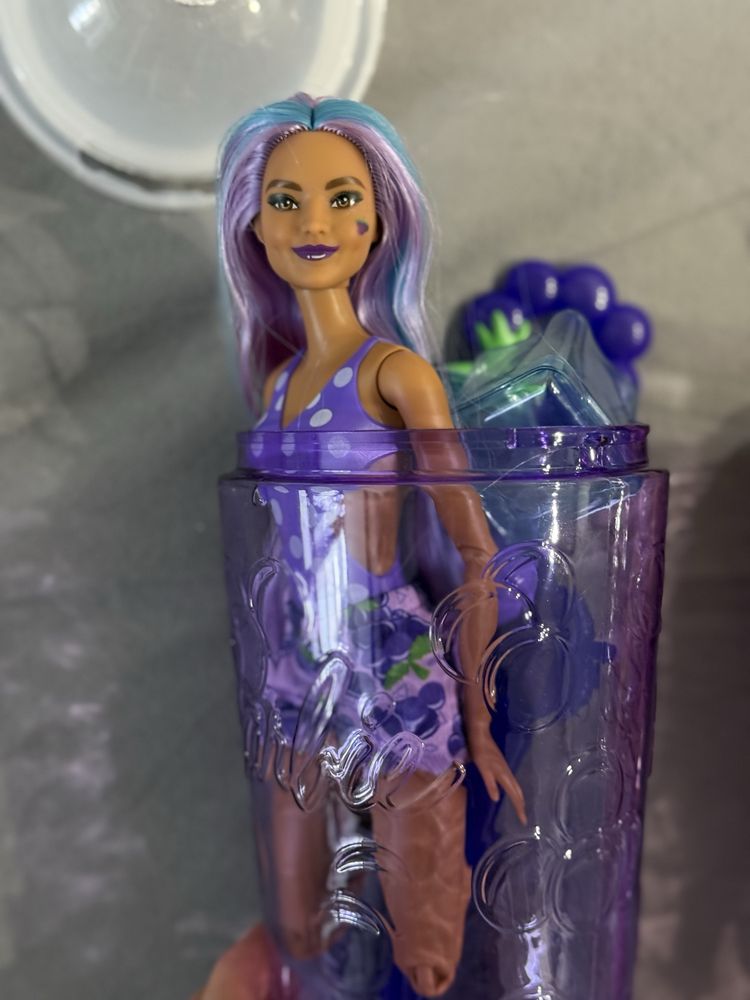 Кукла Barbie - С чаша и 8 изненади, серия Плодове