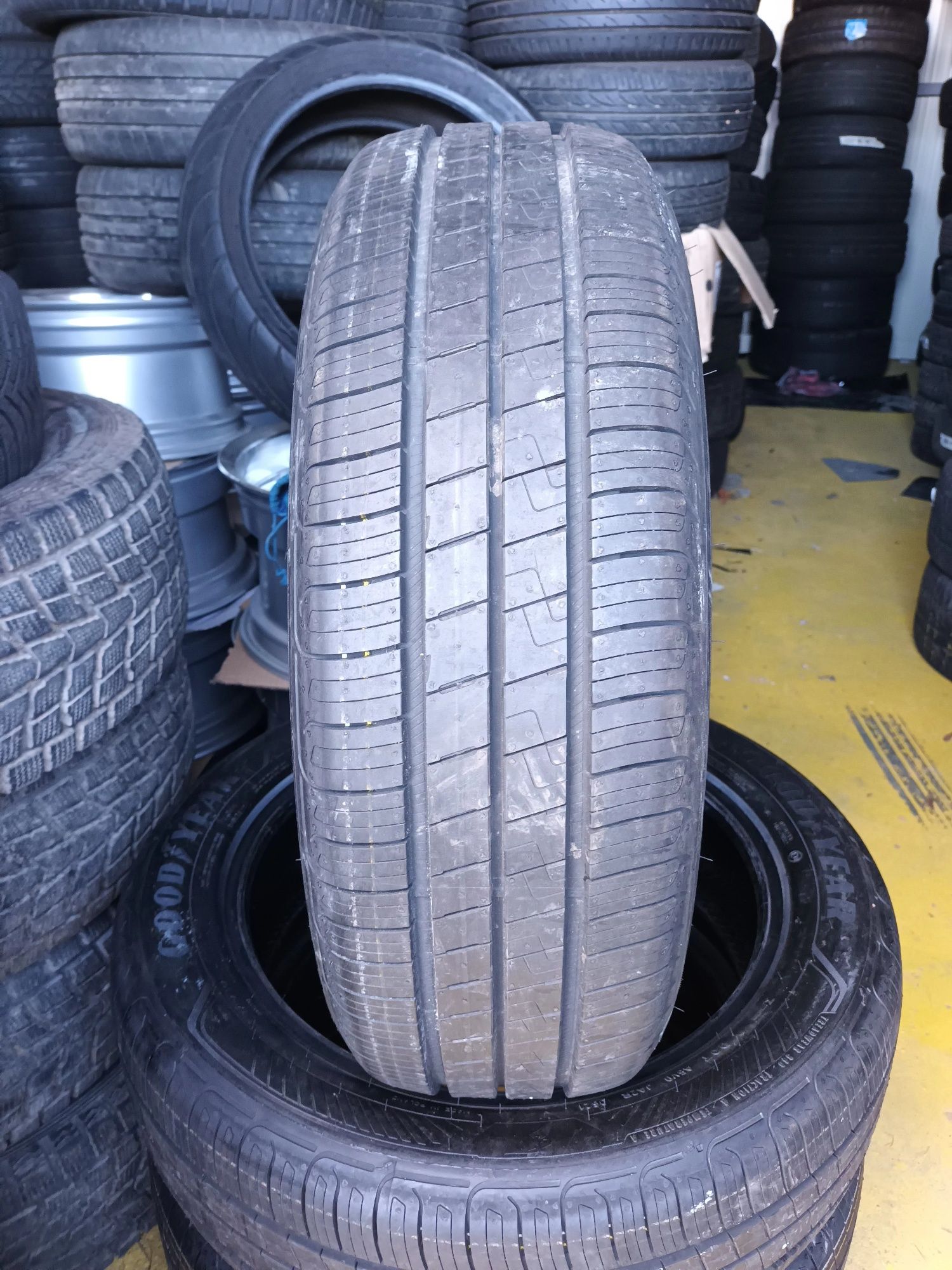 Нови летни гуми 195 60 R 18 GOODYEAR дот 0621