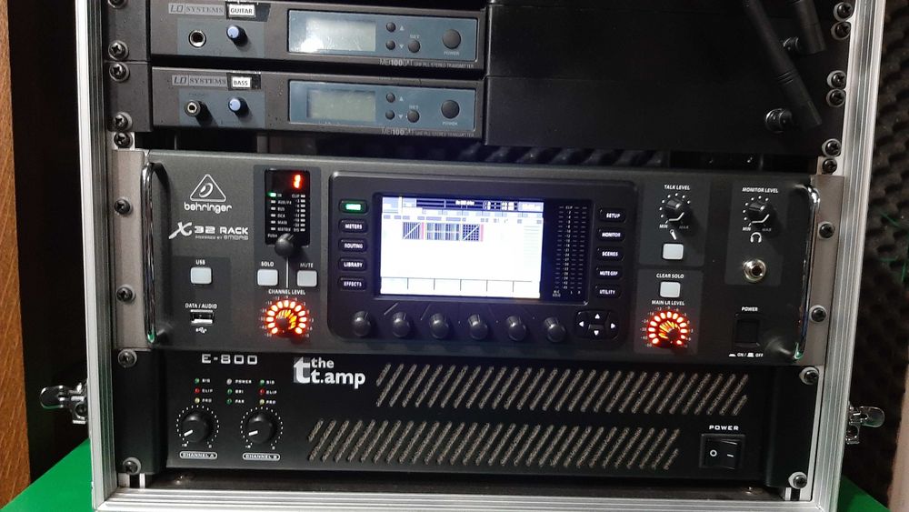 Mixer digital Behringer X32 Rack
