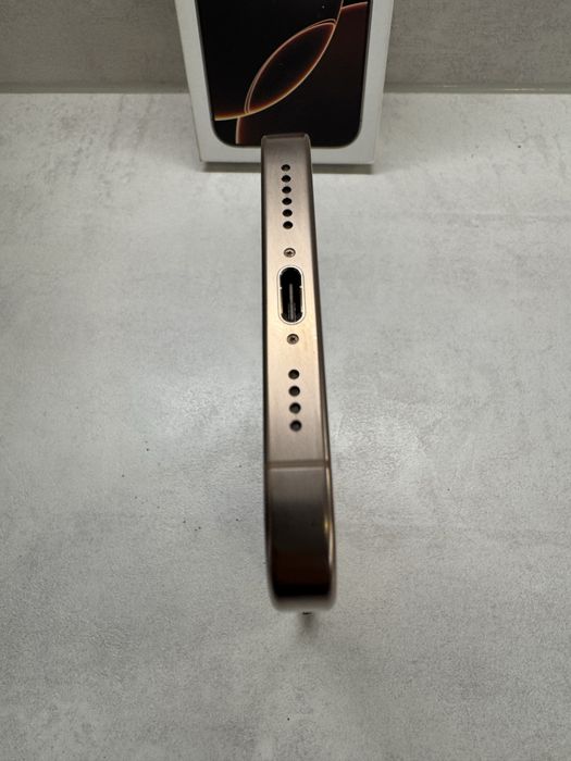 iPhone 16 Pro Max 256GB Desert Titanium - Гаранция