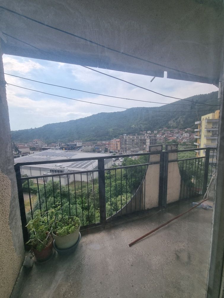 Дава се под наем Тристаен апартамент в Дупница - 90 кв.м за 357 € - Снимка #8