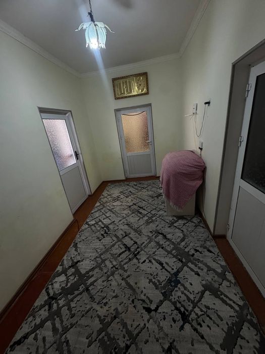 Уй сотилади 2.7 сотих, магазини блан бирга