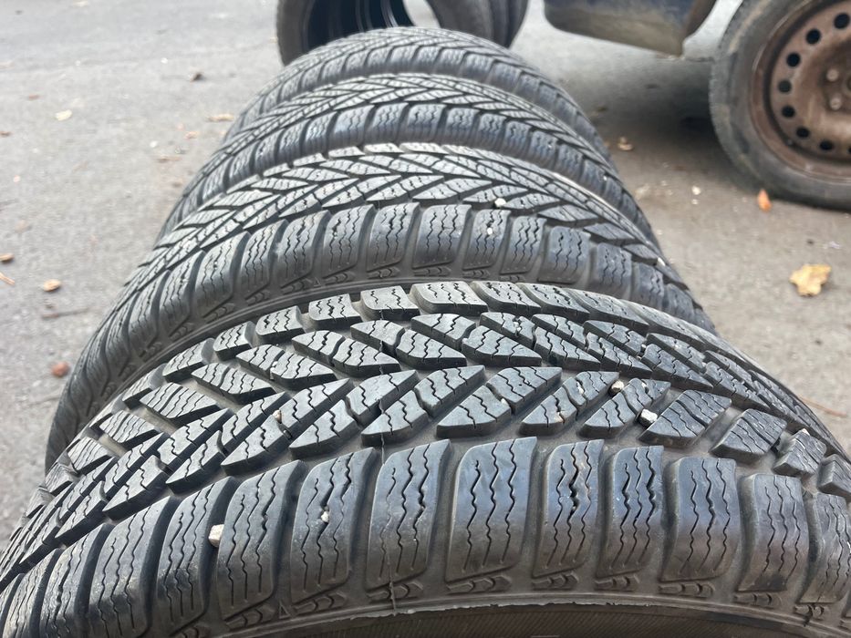 Cauciucuri de iarnă 195/60/15
