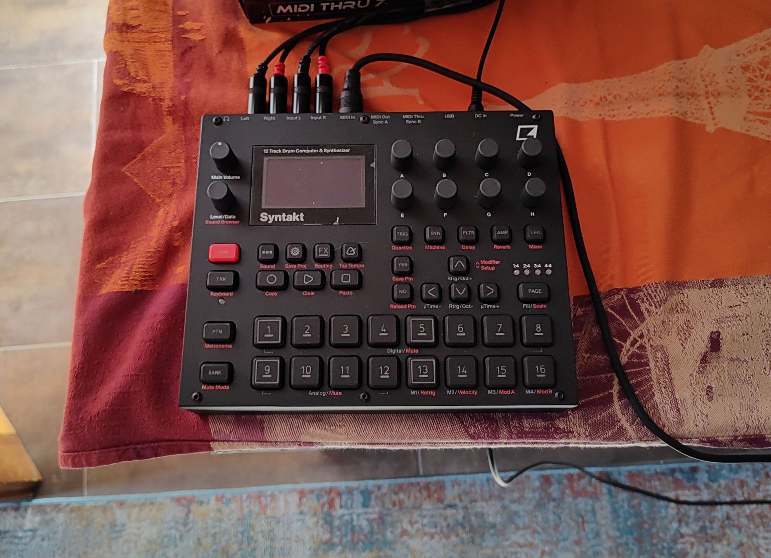 Elektron Syntakt