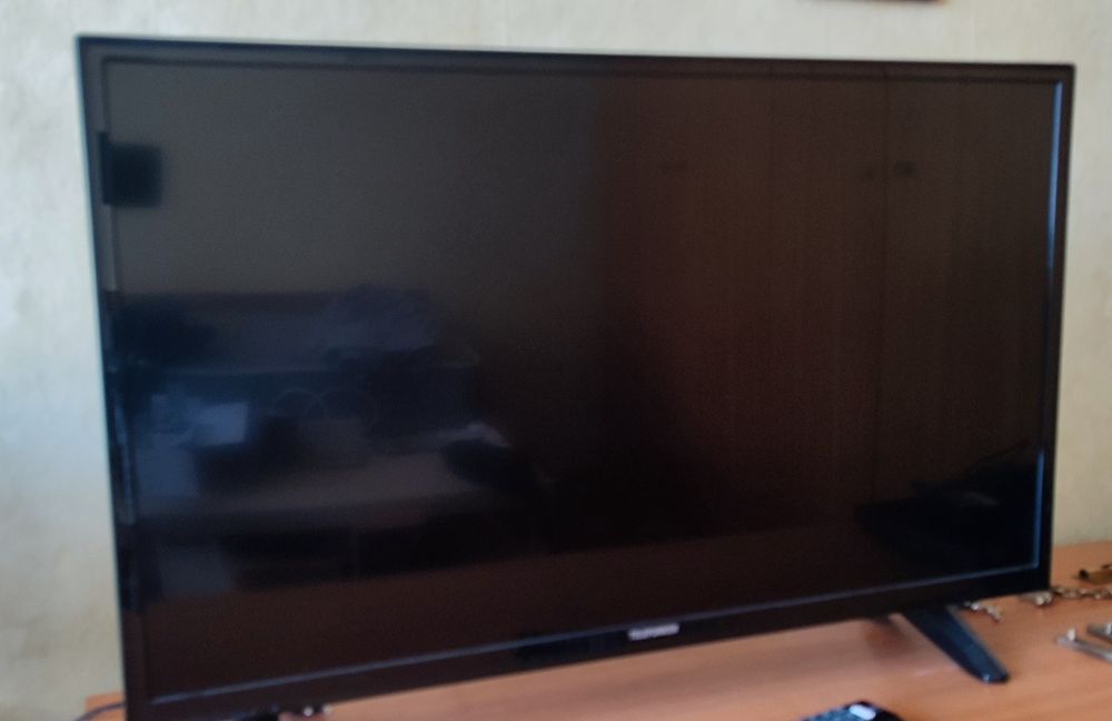 Продавам се Smart TV Telefunken