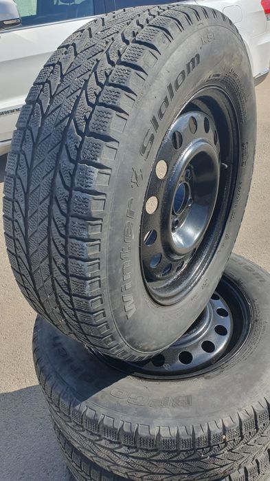 Roti Tucson Sportage, anvelope iarna 215 70 R16, jante tabla