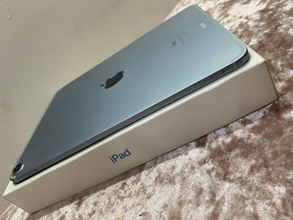 iPad Air 4 2020 /Celular / Wi-fi / 64 GB