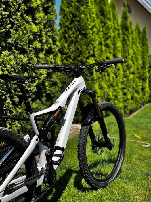 Orbea Rallon M-Team unicat, Fox 38 Kashima, Shimano XT