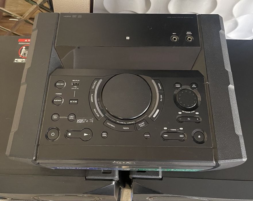 Колонки сони с управлением почти новые не использоавали просто стояла