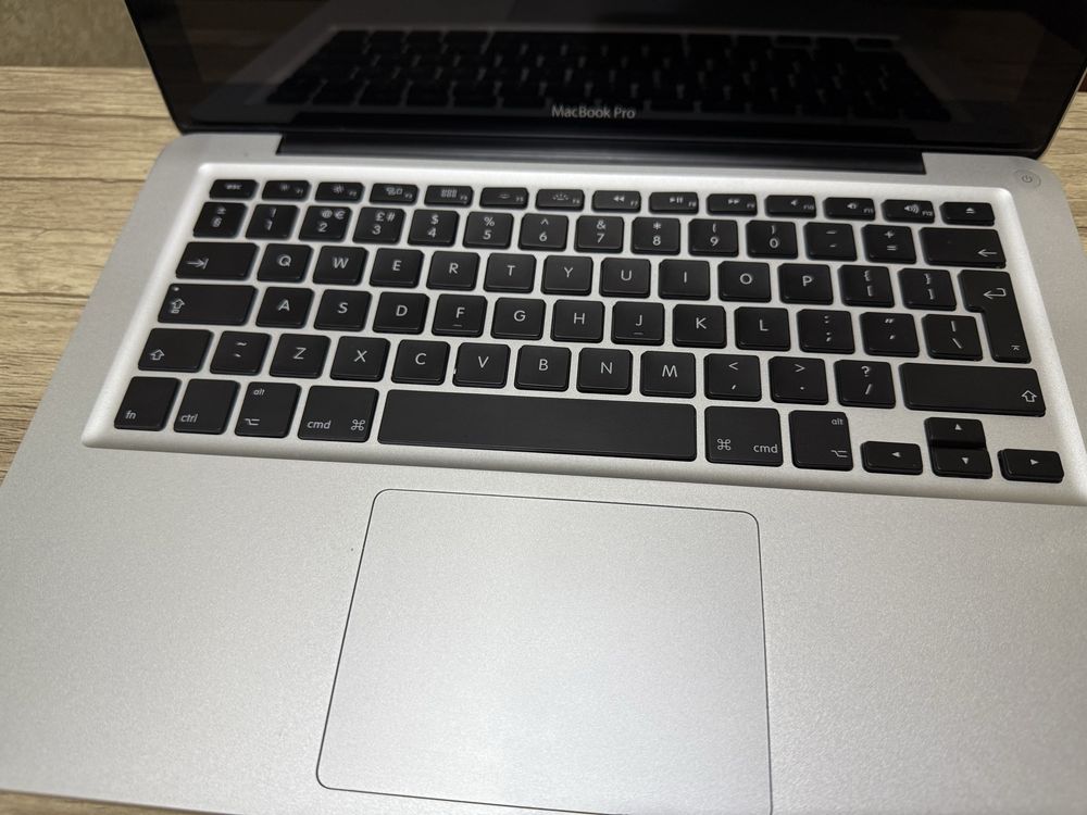 Mackbook pro (Core i7)