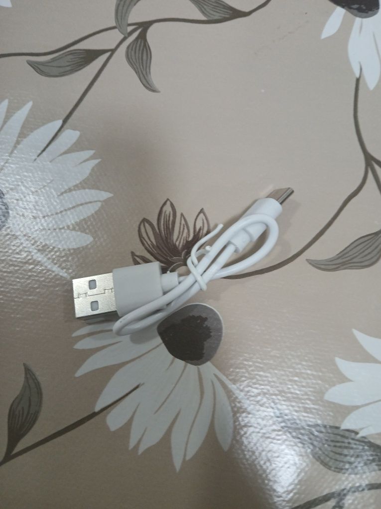 airpod cu încărcător