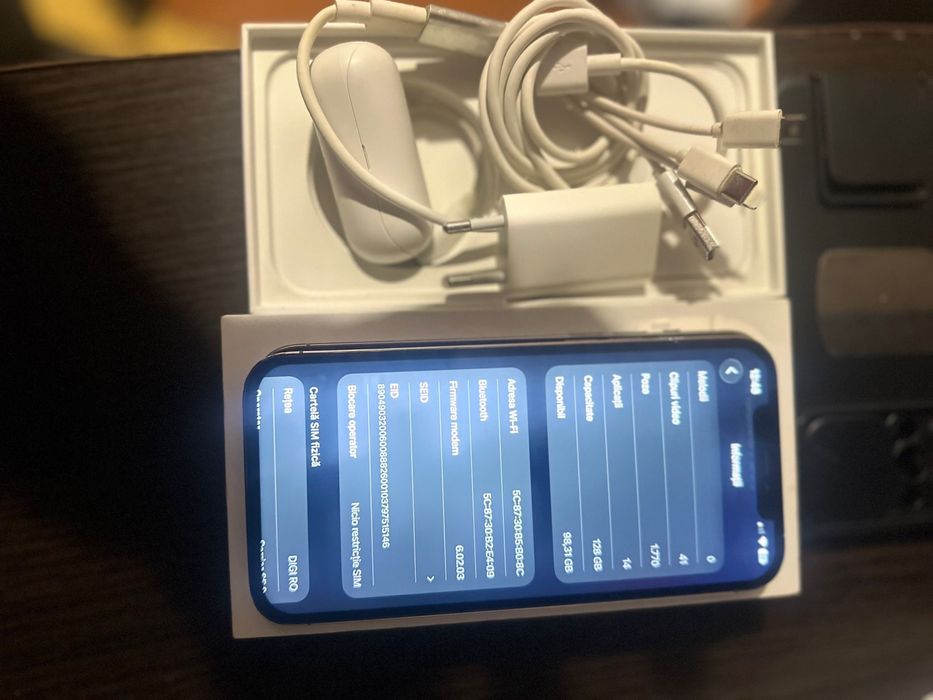 Iphone 12 pro max gold