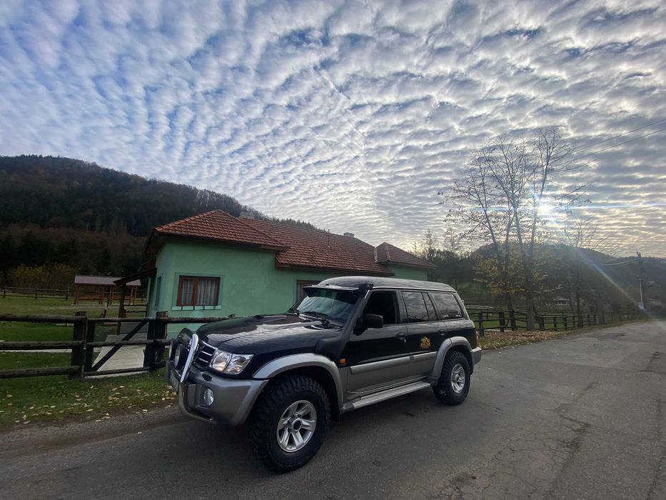 Nissan Patrol Y61 GR, autoutilitara(4 locuri)