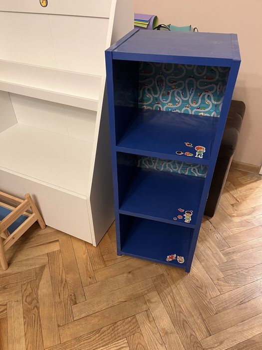 Детска библиотека от Ikea + подарък втора библиотека
