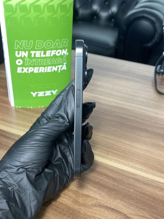 iPhone 15 Pro • 128 GB • Black Titanium