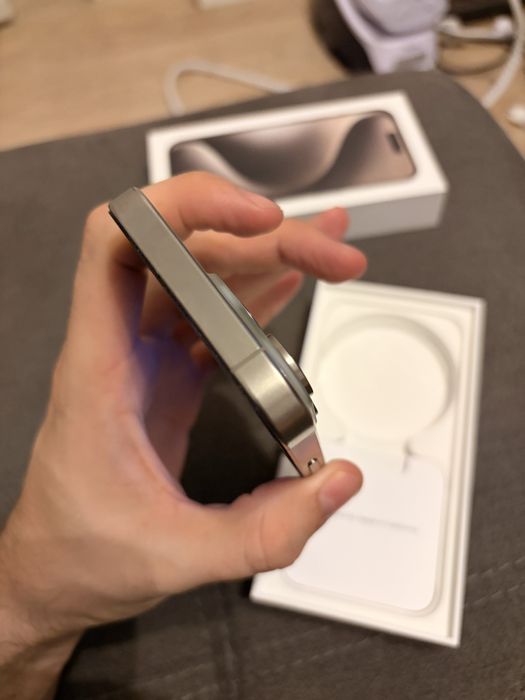Vand Iphone 15 Pro Natural Titanium