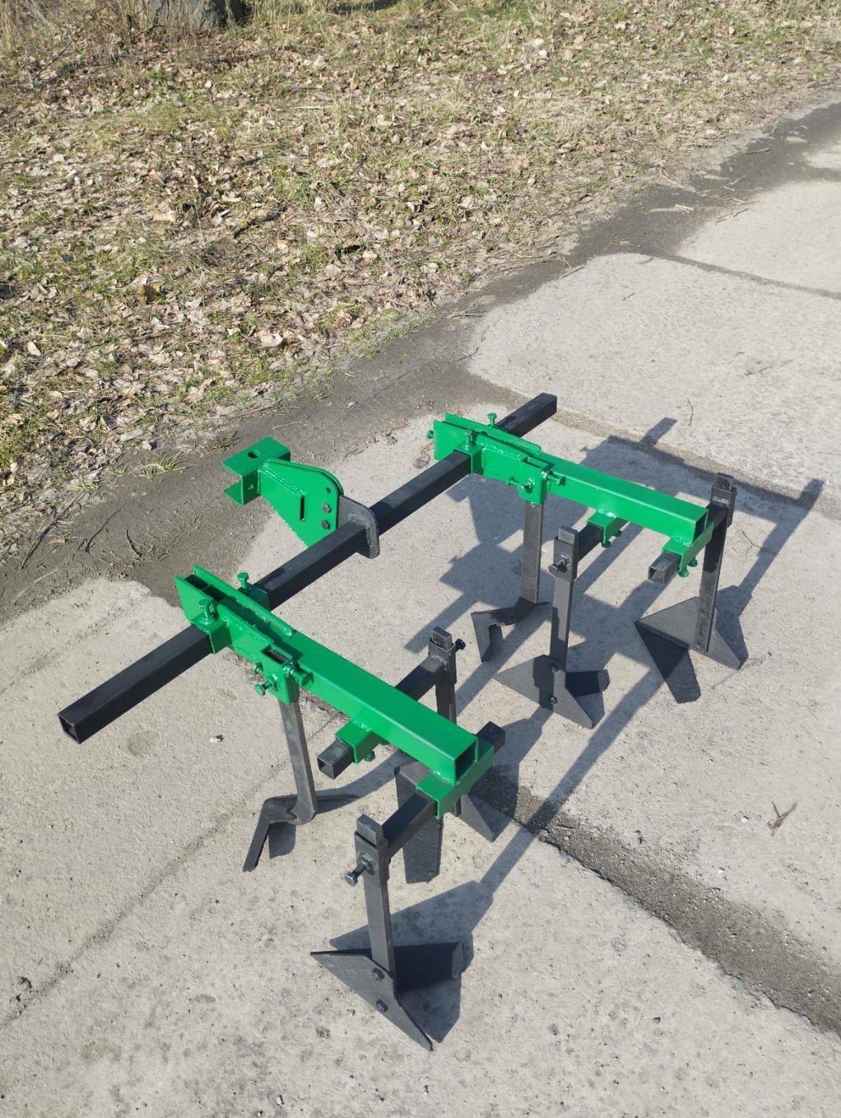 Prasitoare pe 2 doua randuri 2 in 1 si cultivator pentru motocultor