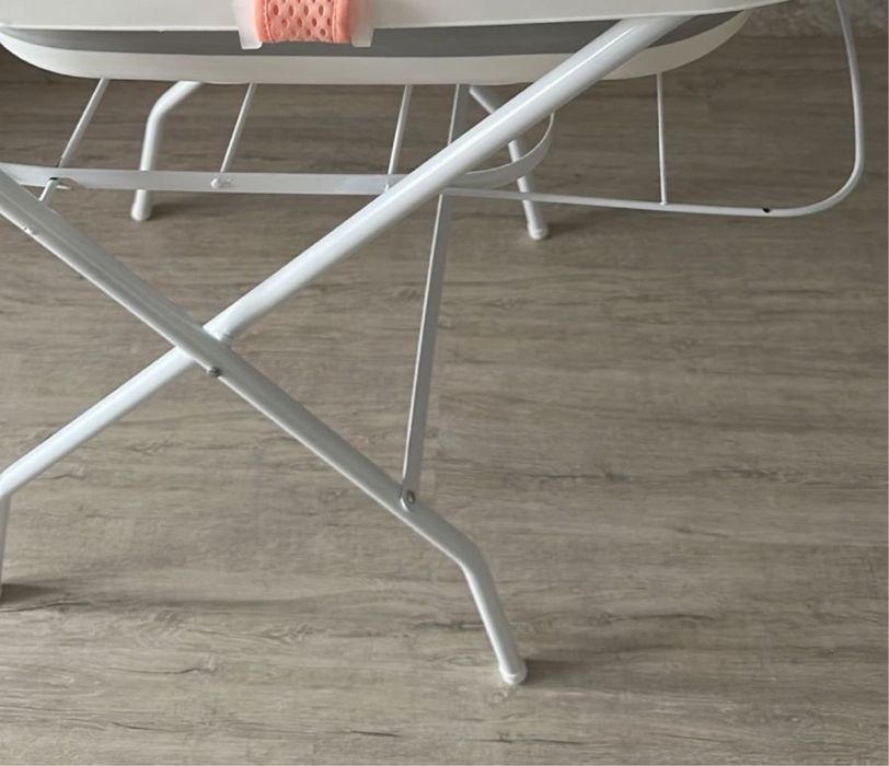 Продам подставку для ванночки